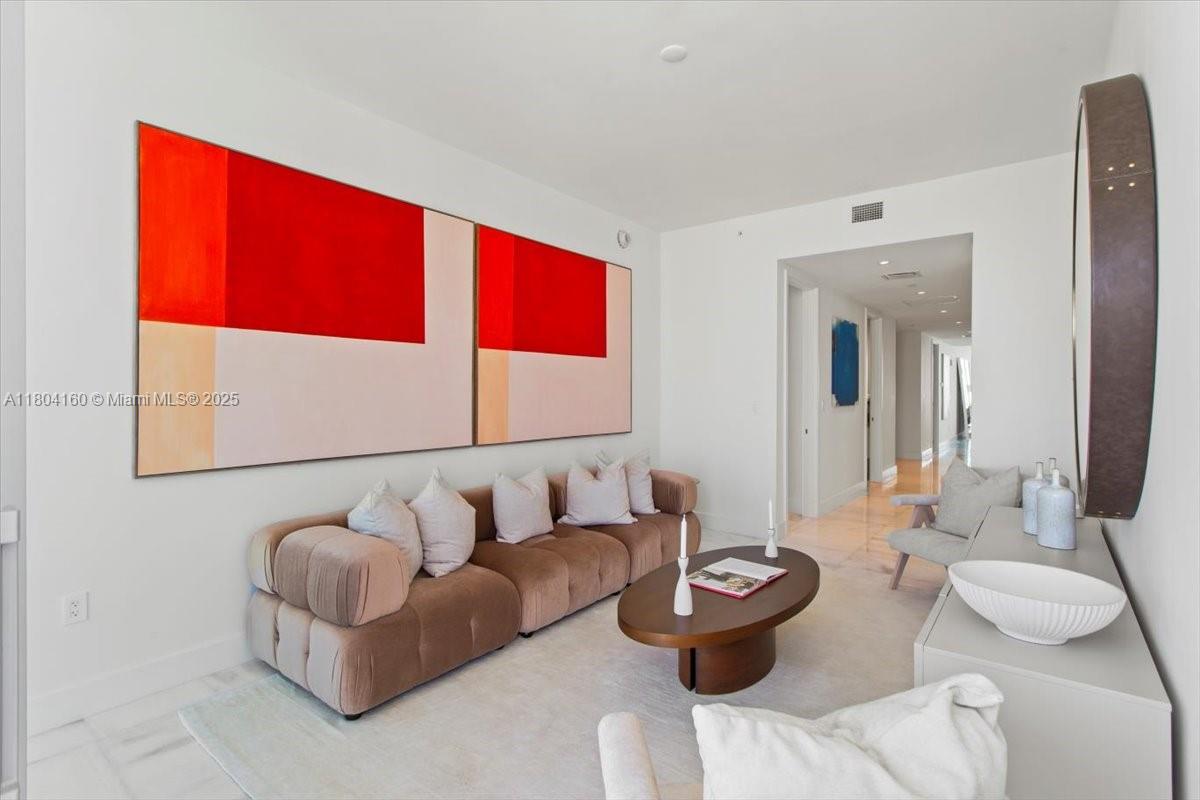 EDGEWATER - Residential