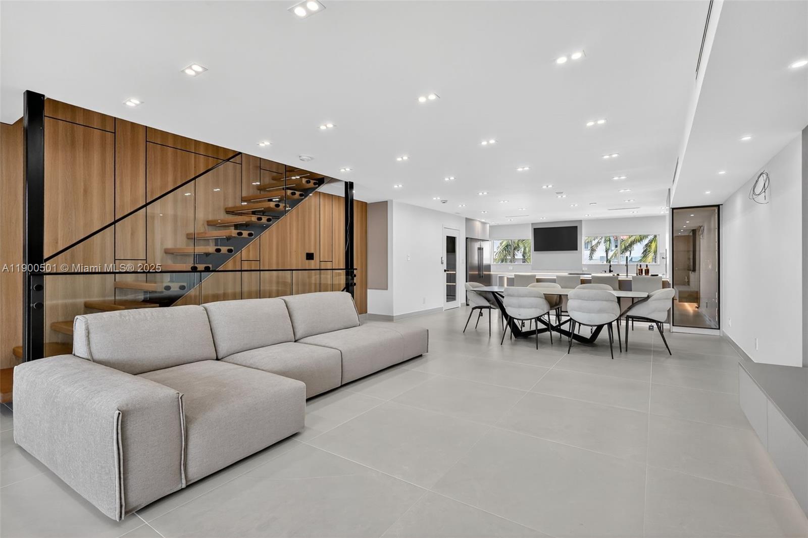 EASTERN SHORES 2ND ADDN - Residential