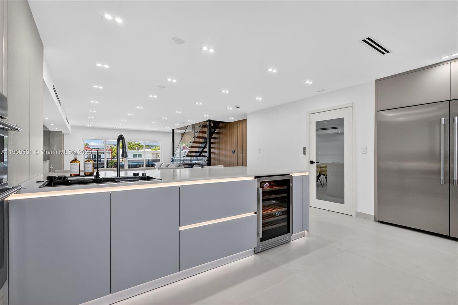 EASTERN SHORES 2ND ADDN - Residential