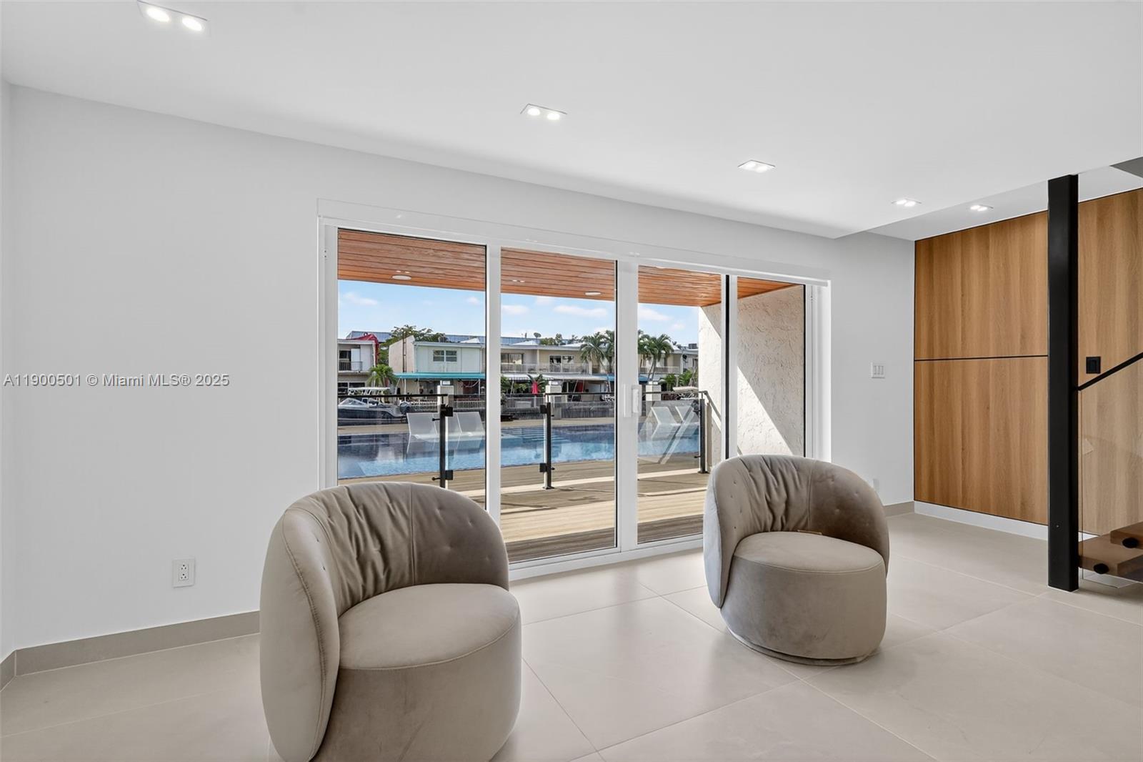 EASTERN SHORES 2ND ADDN - Residential