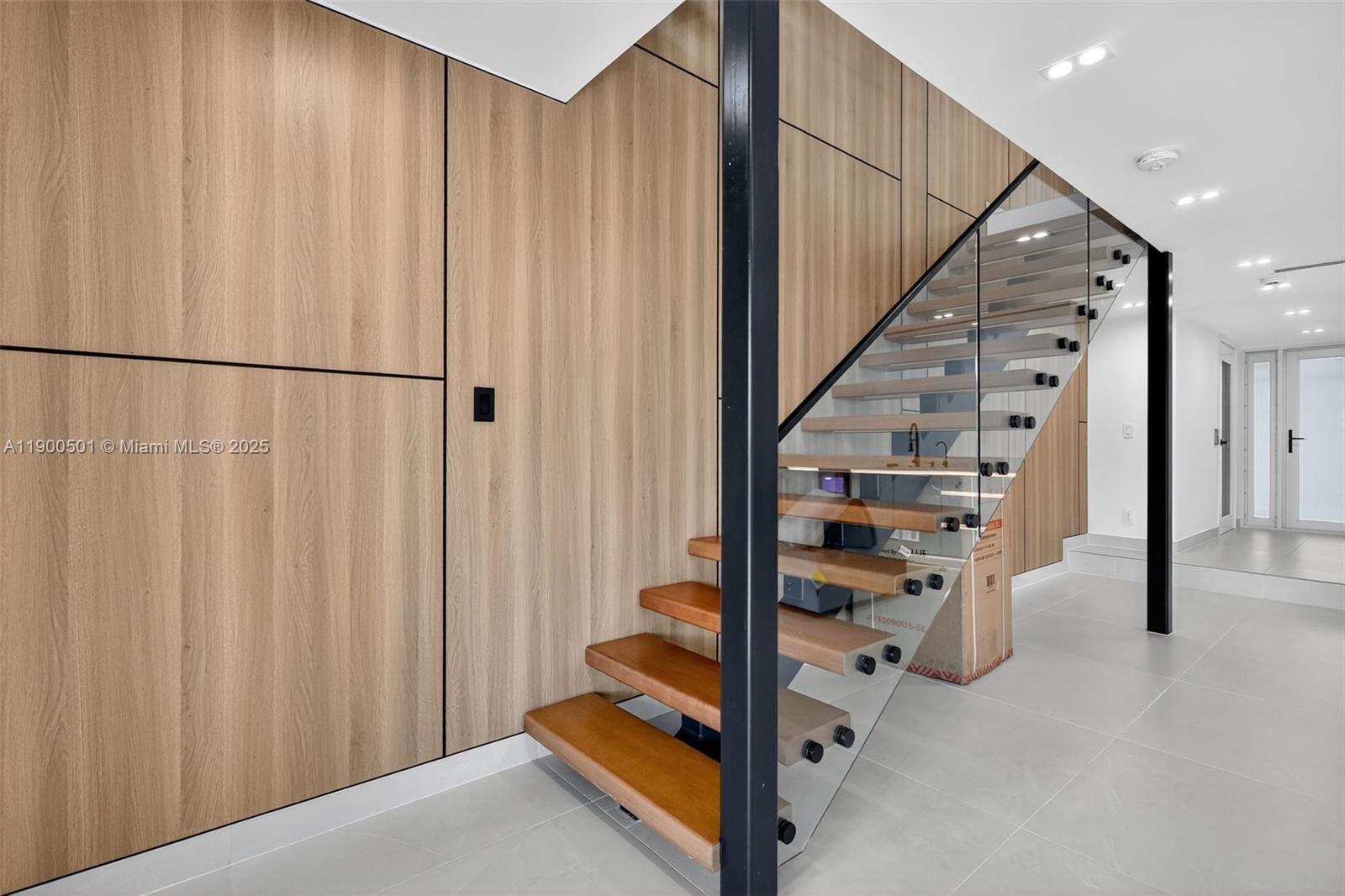 EASTERN SHORES 2ND ADDN - Residential