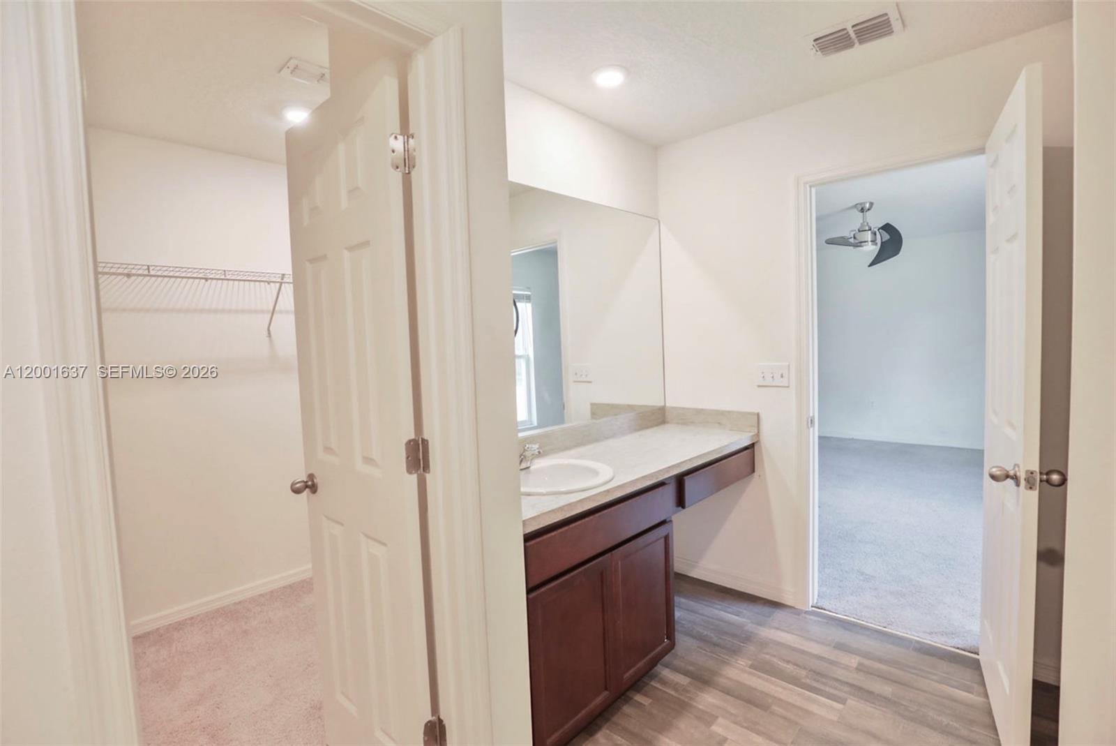 PORT ST LUCIE SECTION 40 - Residential Lease