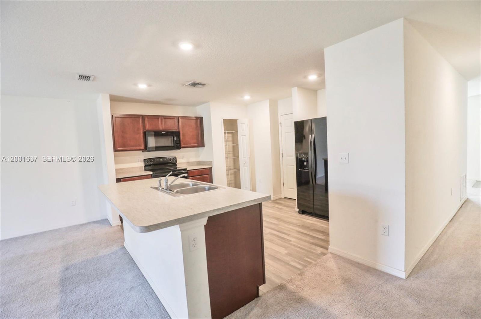 PORT ST LUCIE SECTION 40 - Residential Lease