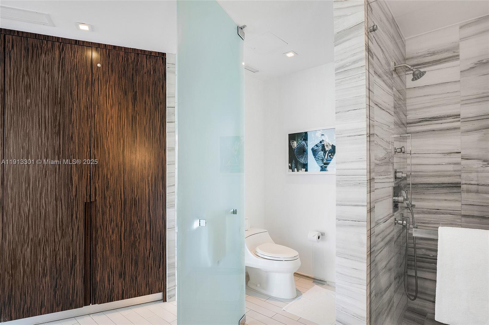 2201 COLLINS AVE CONDO - Residential