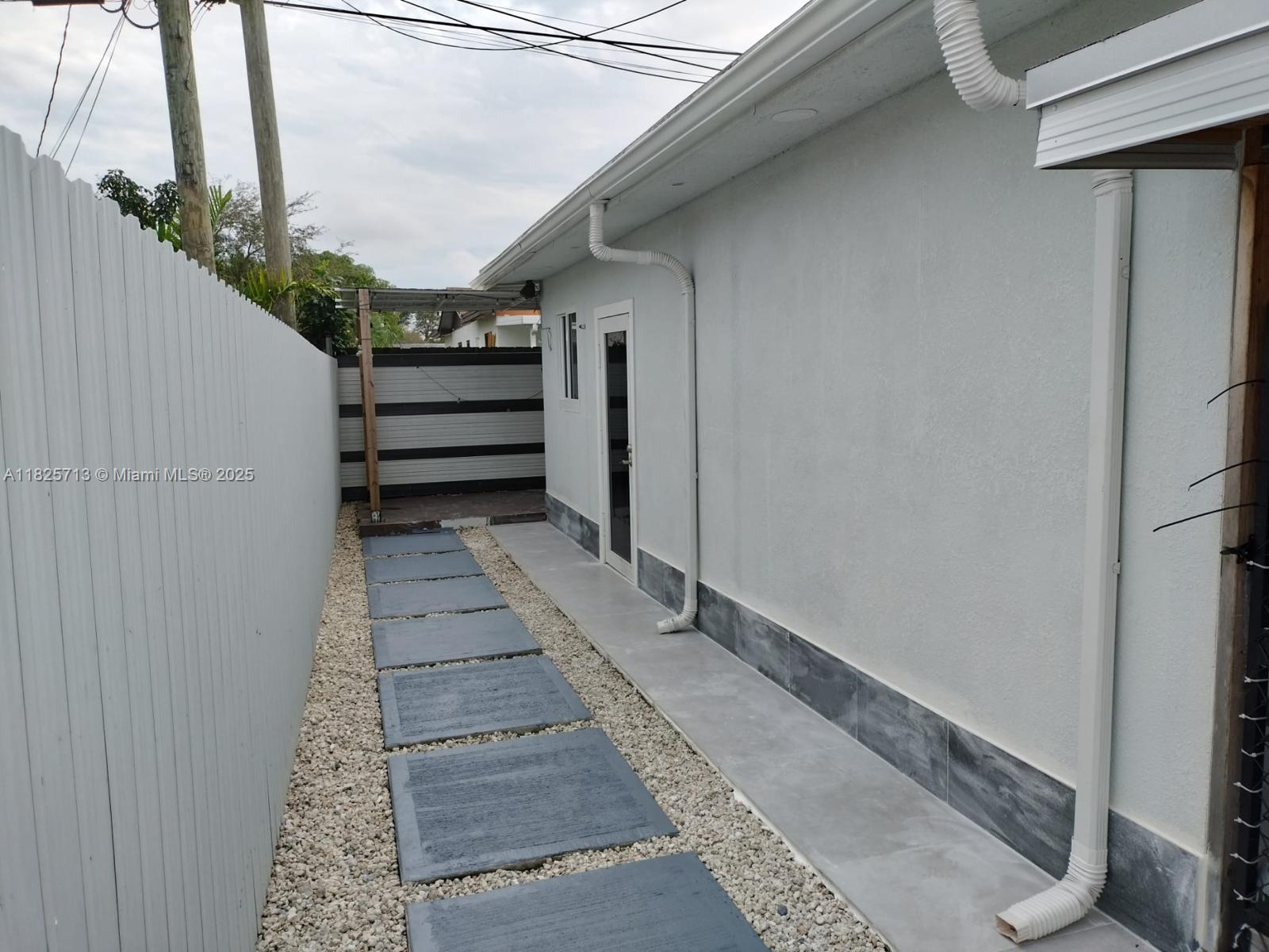 10450 SW 149th Ter 1