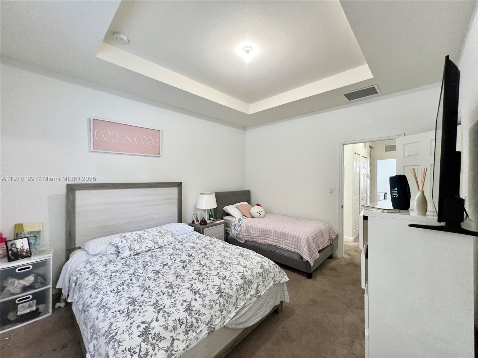 GARDEN ESTATES AT THE HAM - Residential