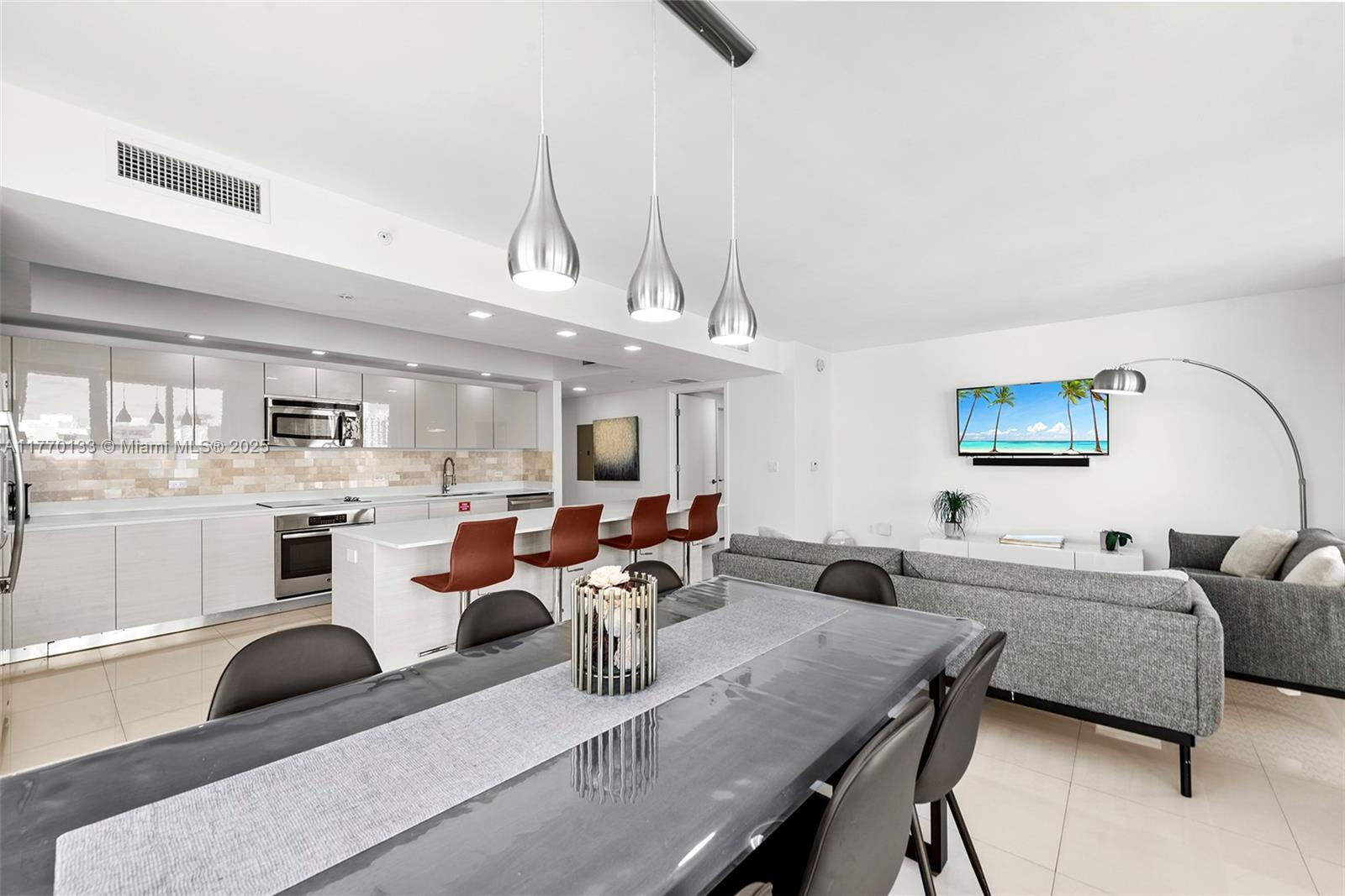 BEACHWALK CONDOMINIUM - Residential