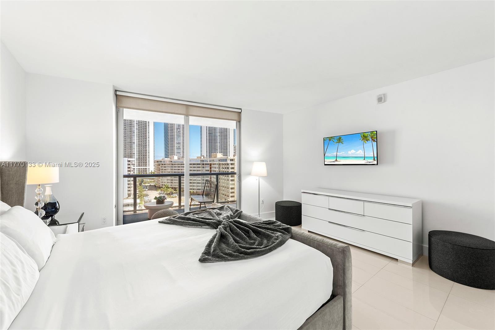 BEACHWALK CONDOMINIUM - Residential