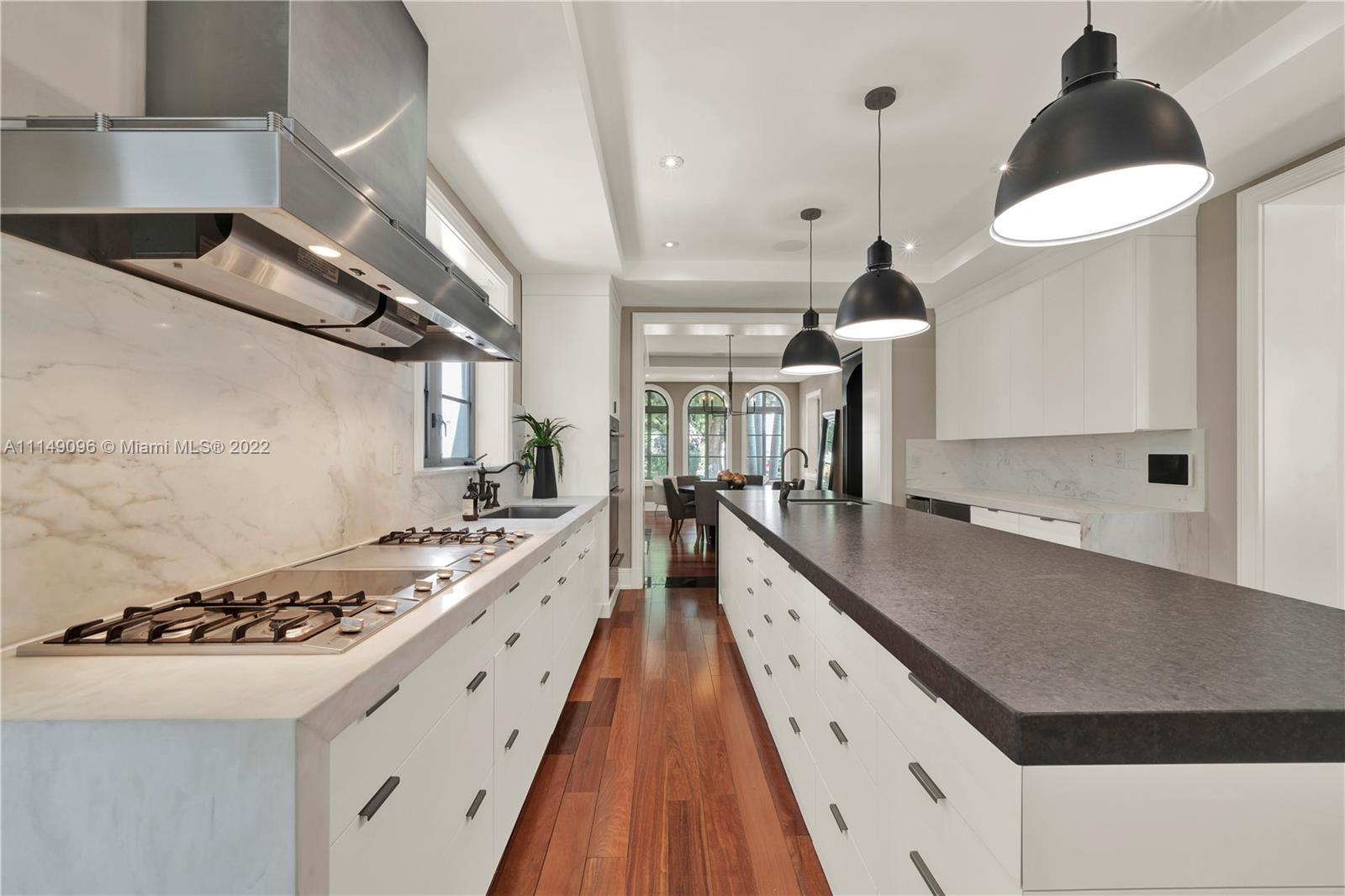 CORAL GABLES C C SEC 3 - Residential