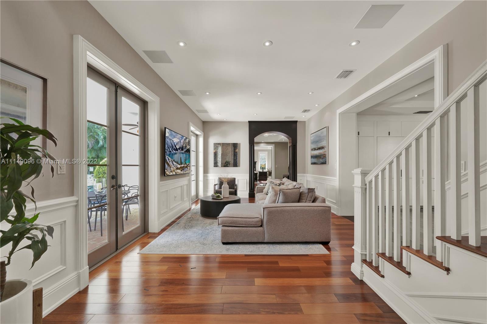 CORAL GABLES C C SEC 3 - Residential