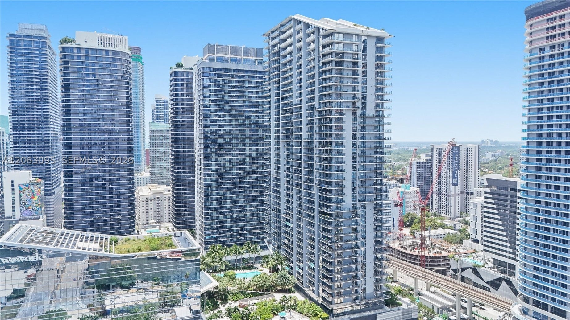 88 SW 7th St 2307