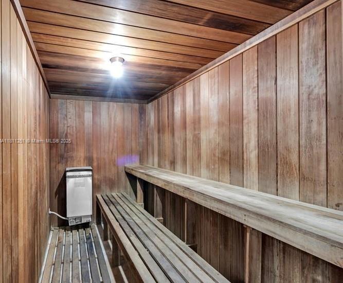 CYPRESS CLUB OF KENDALE - Residential