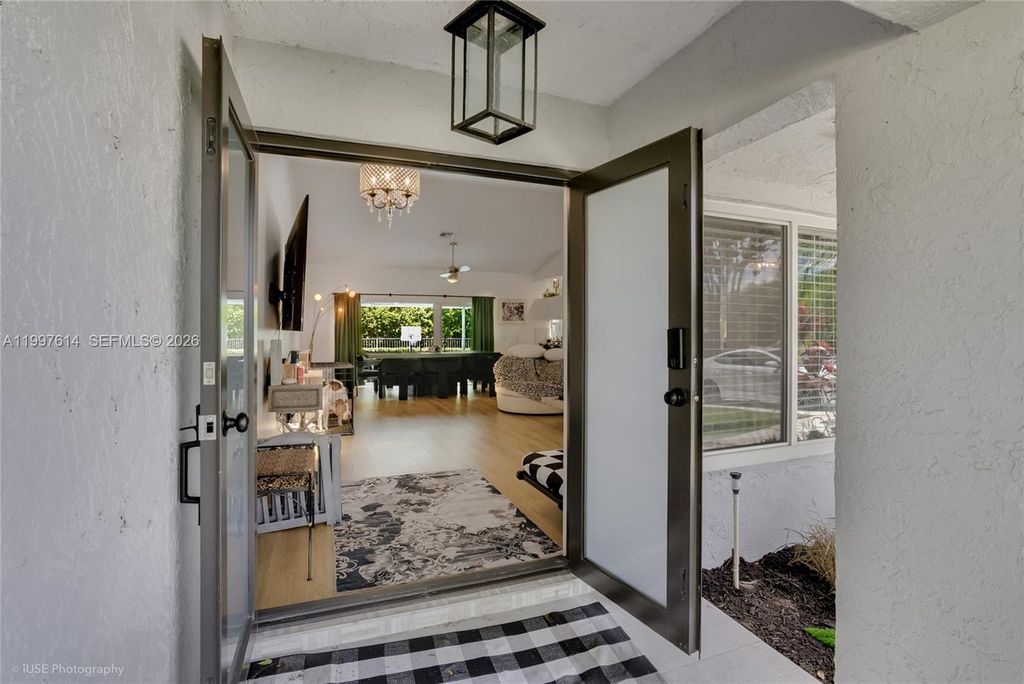 Photo of 13433 La Mirada Cir, Wellington, FL 33414 (MLS # A11997614)