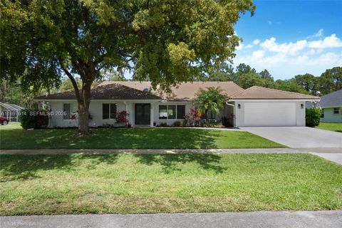 Photo of 13433 La Mirada Cir, Wellington, FL 33414 (MLS # A11997614)