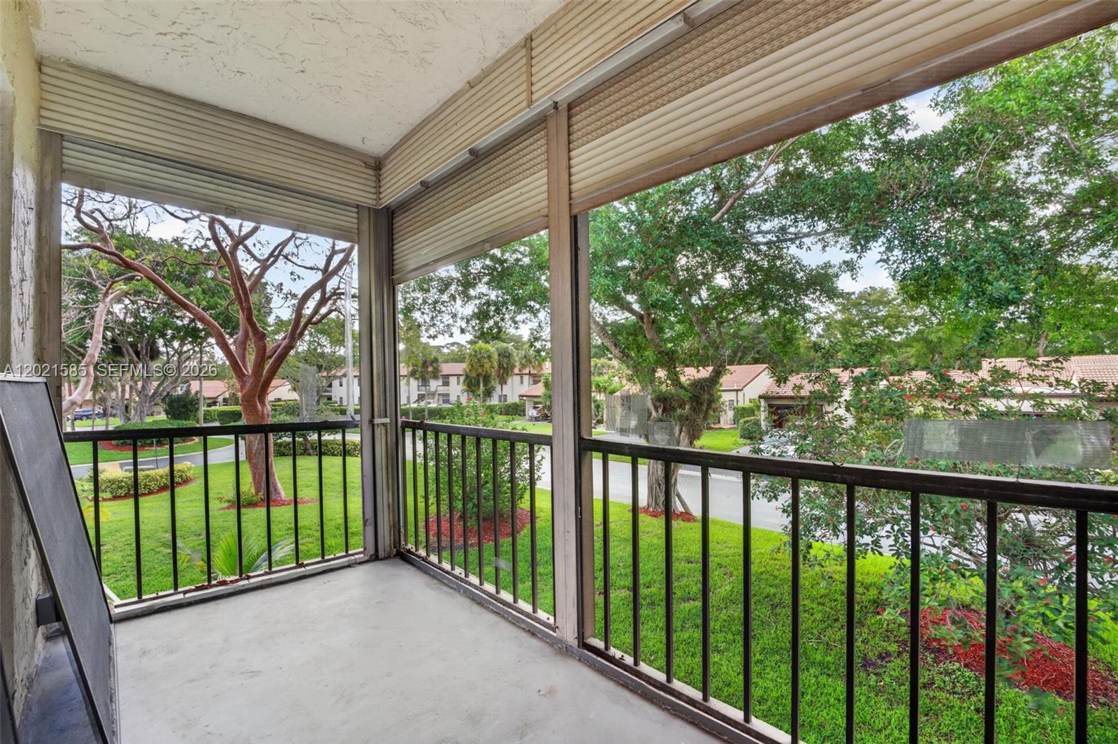 HORIZONS OF BOCA LAGO CON - Residential