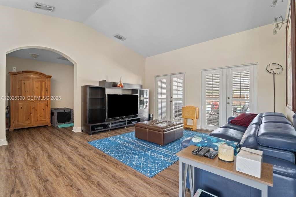 EMERALD GREENS SUB - Residential