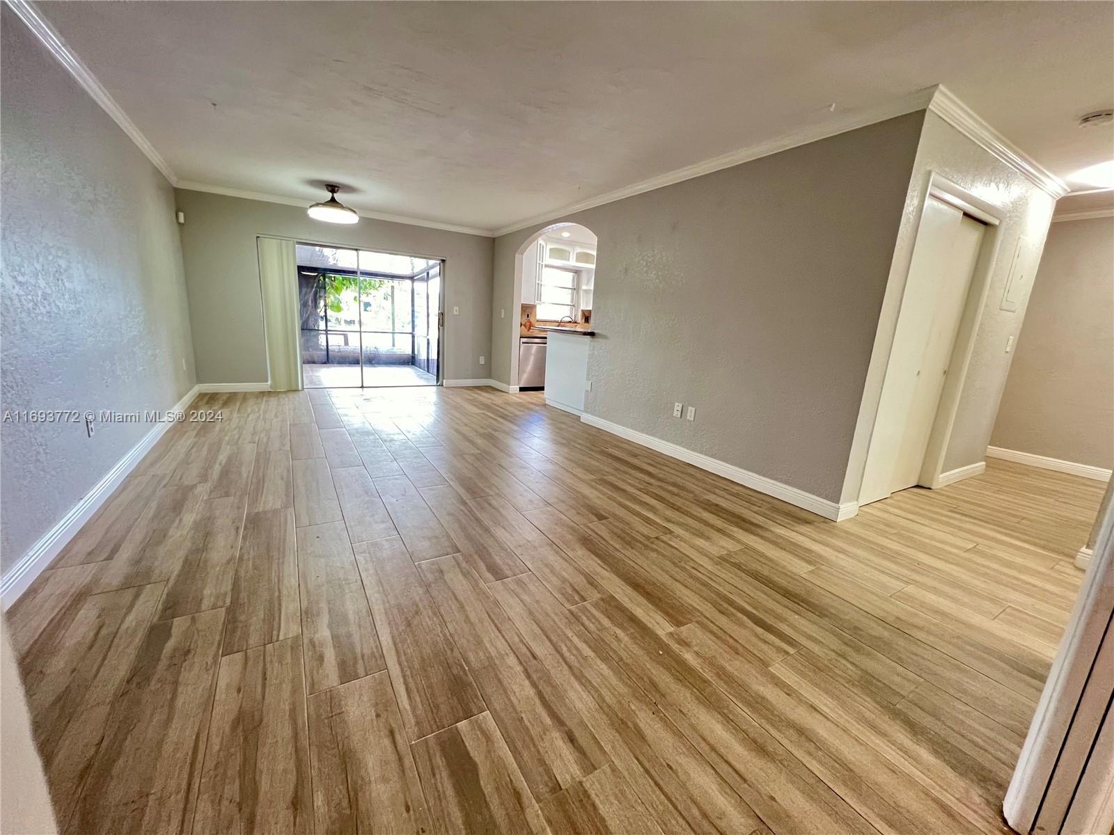 KENDALE LAKES NORTH SEC 1 - Residential