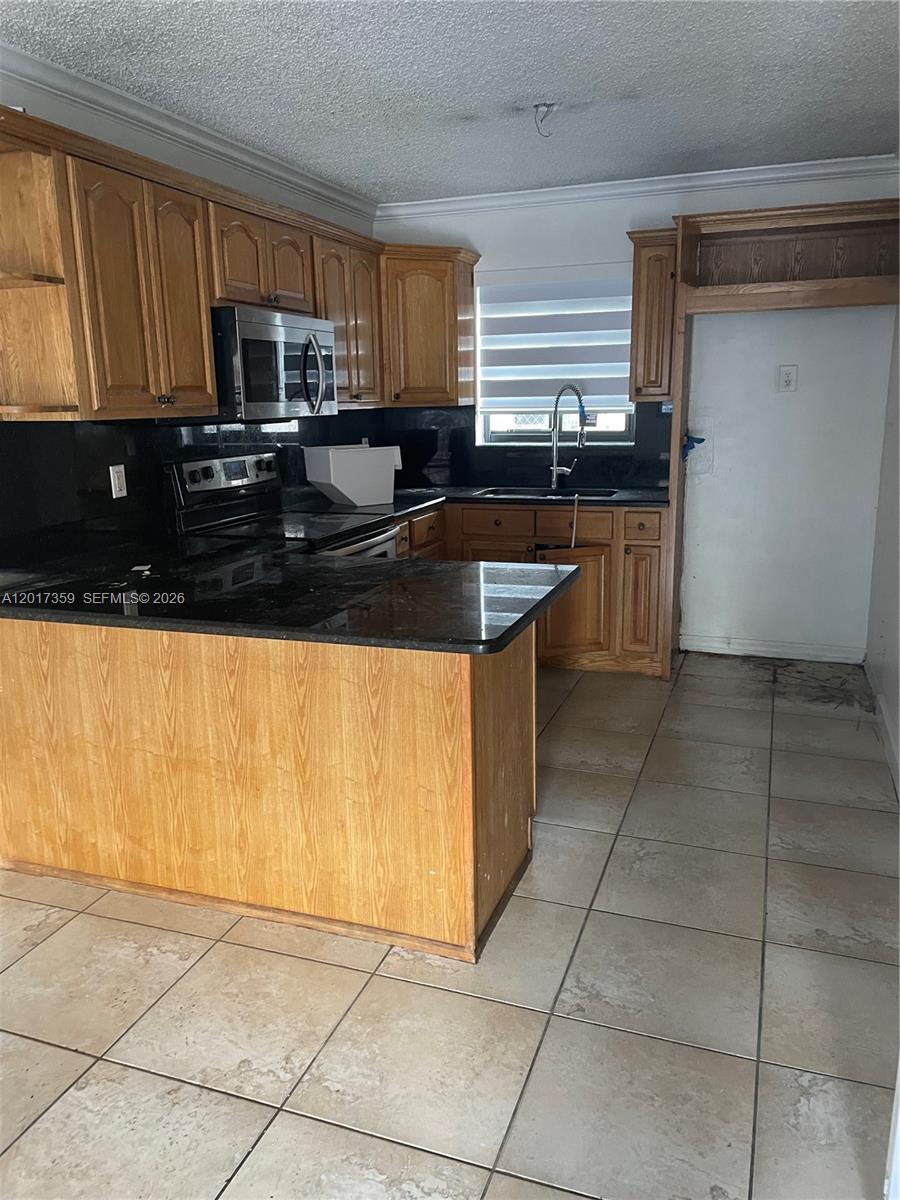 2332 W 56th St 7