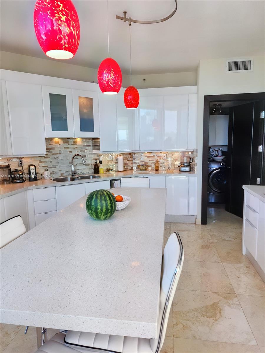 PORTOFINO TOWER CONDO - Residential