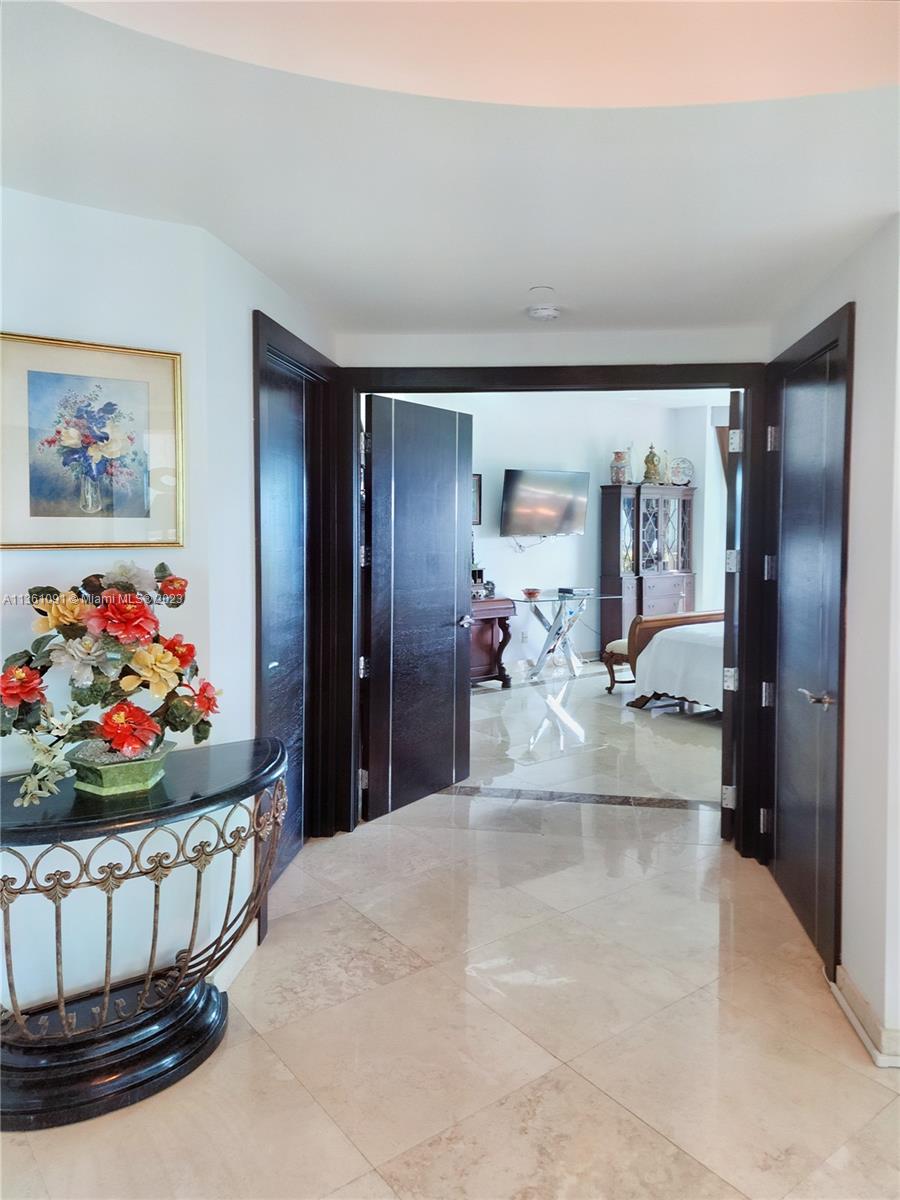 PORTOFINO TOWER CONDO - Residential