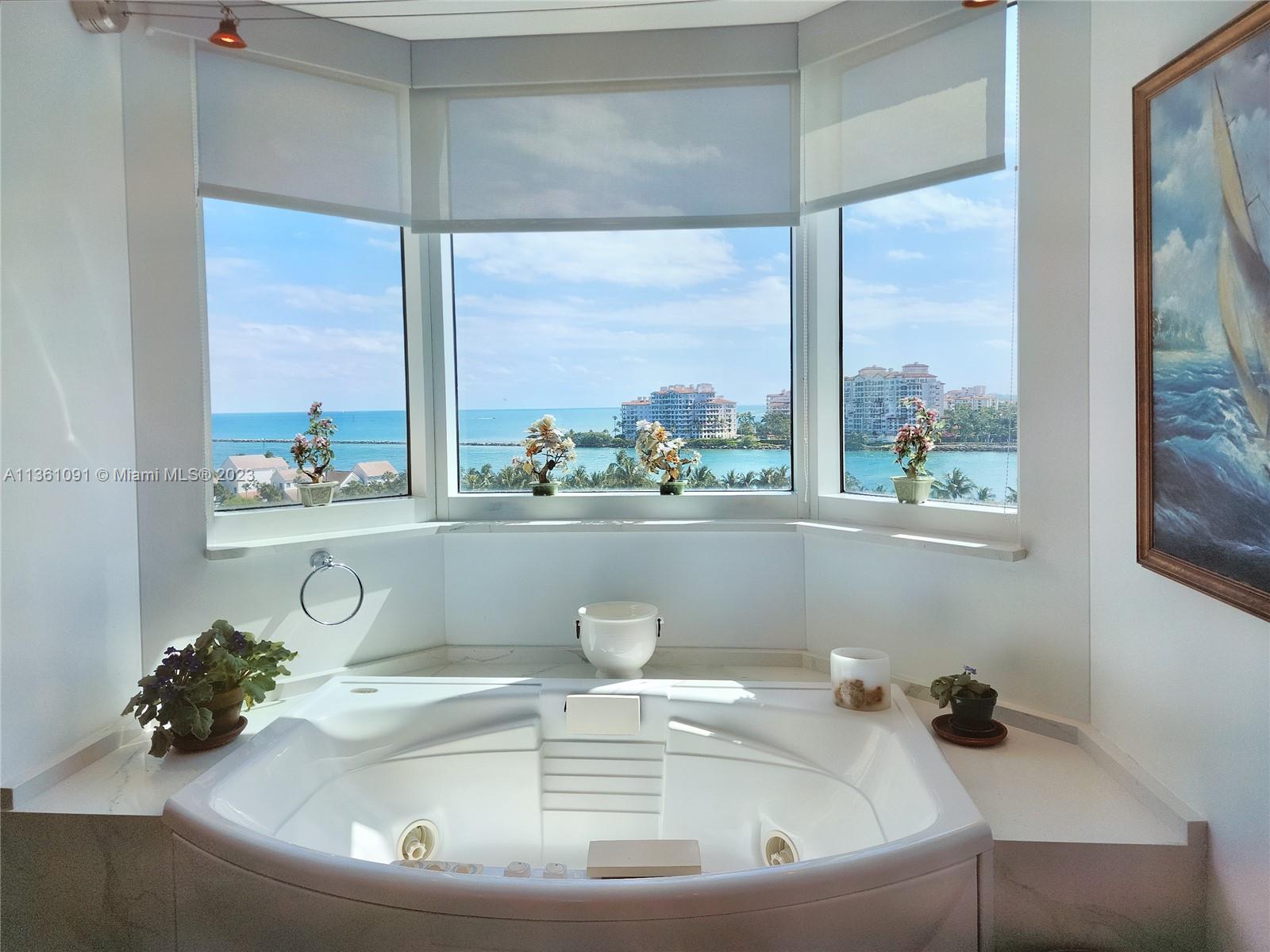 PORTOFINO TOWER CONDO - Residential