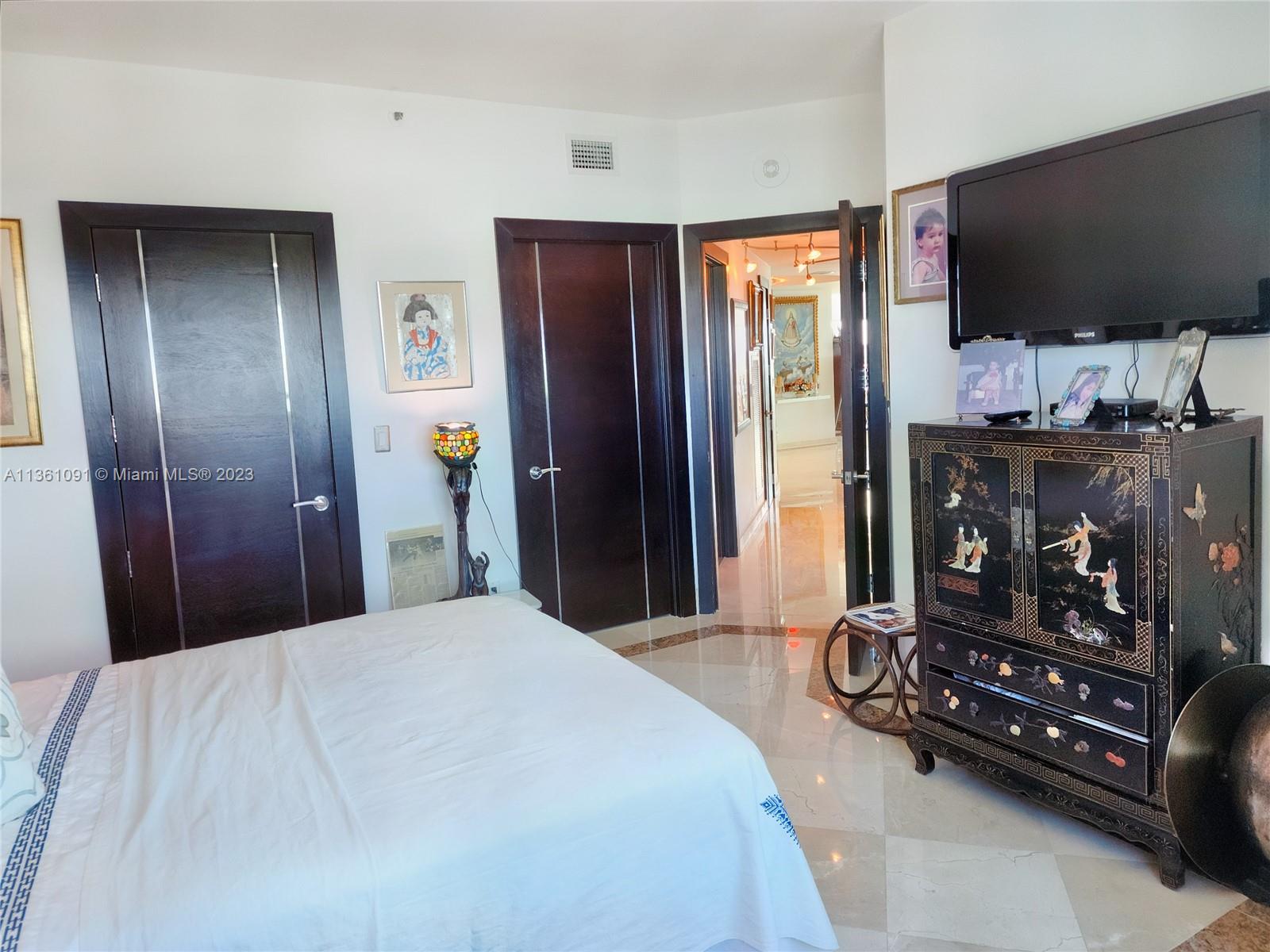 PORTOFINO TOWER CONDO - Residential