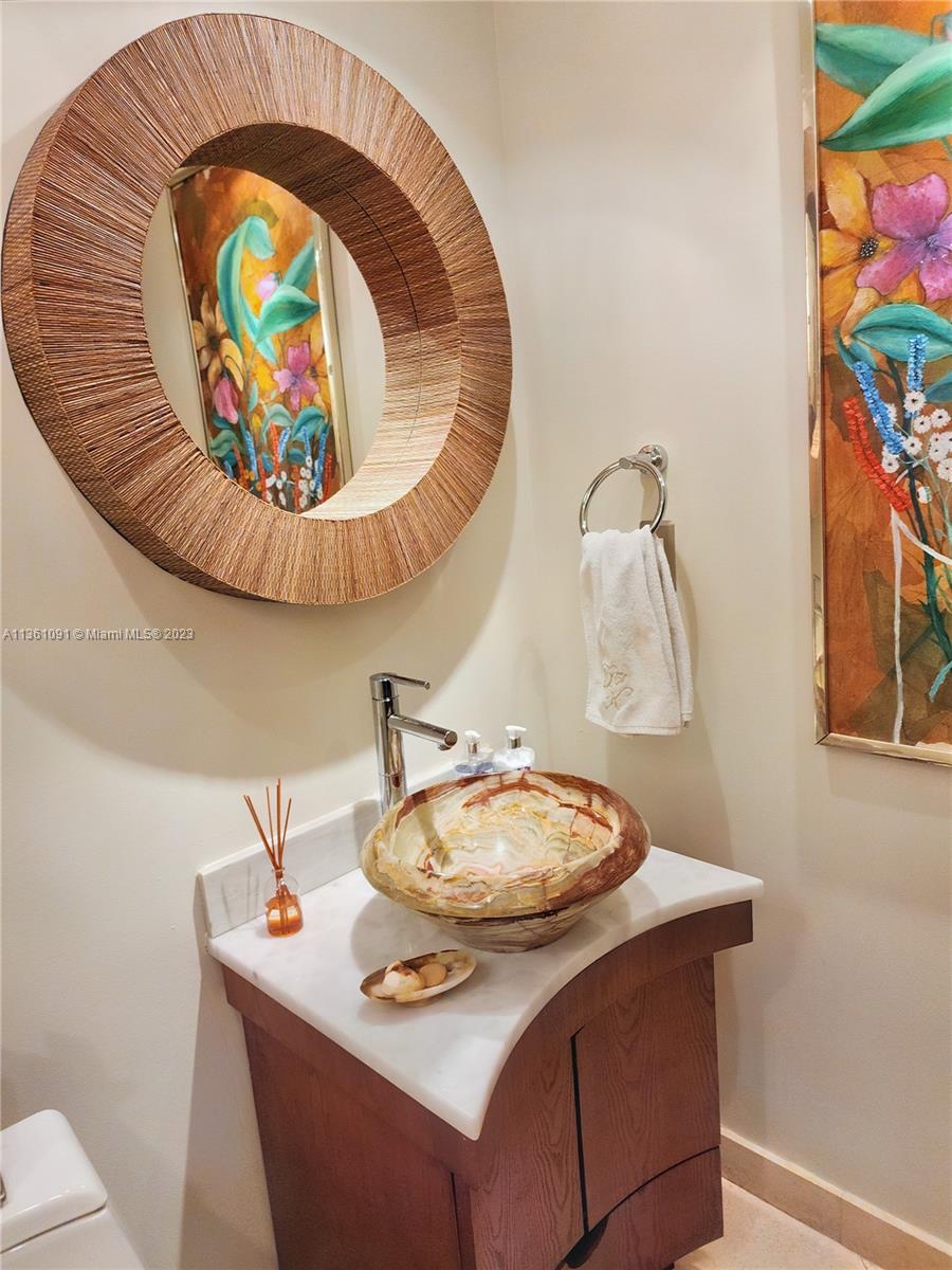 PORTOFINO TOWER CONDO - Residential