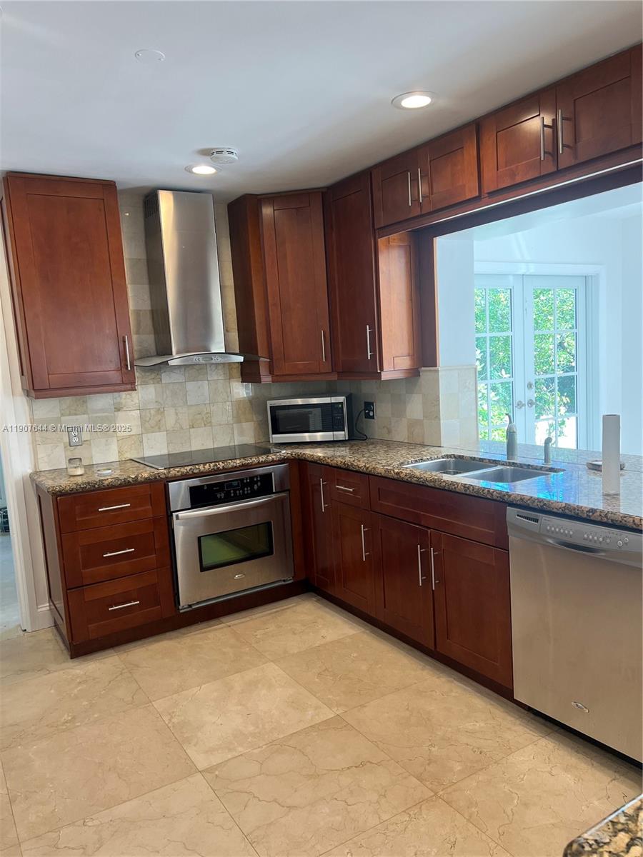 CORAL BAY SEC A AMD PL - Residential Lease