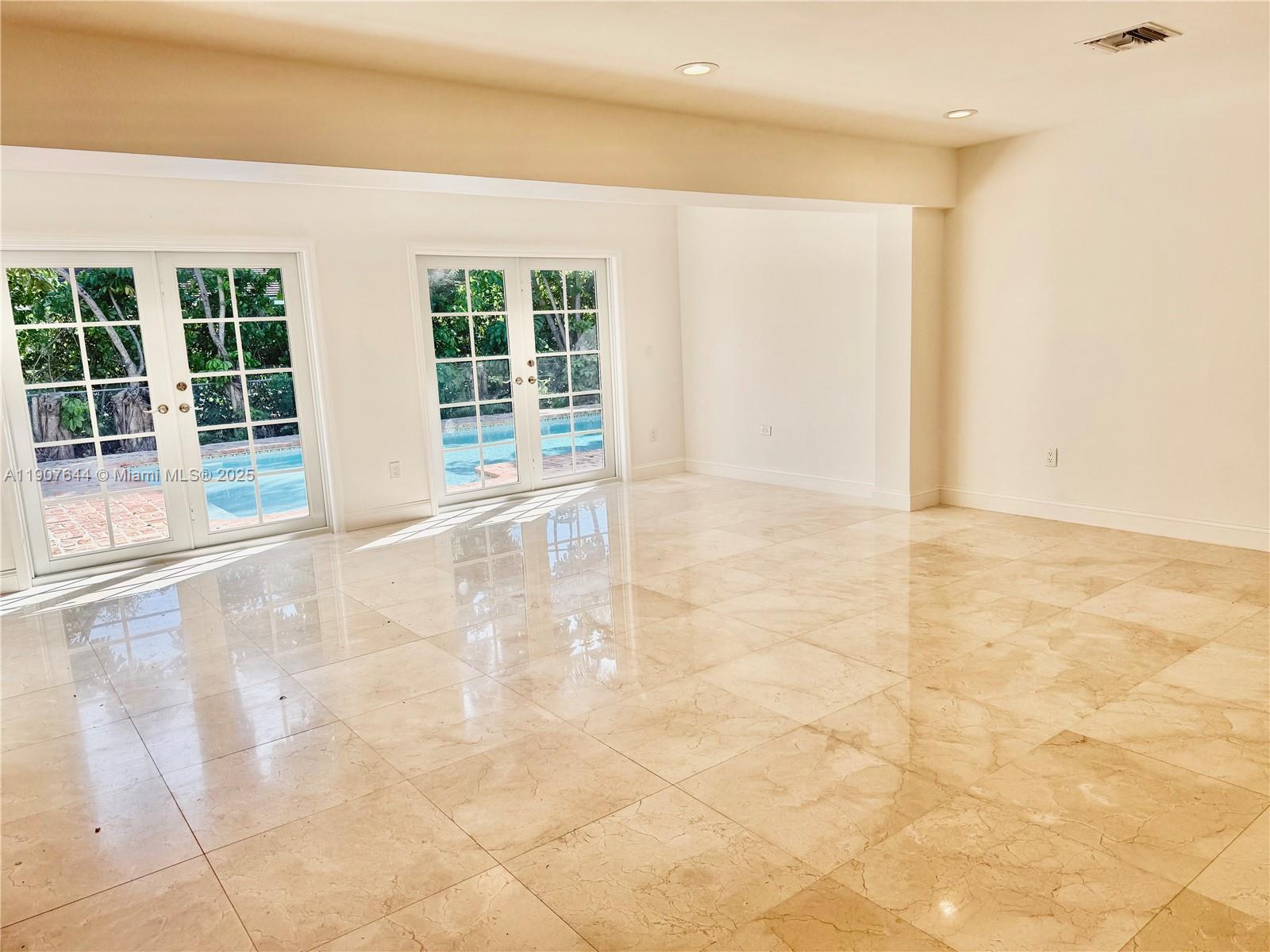 CORAL BAY SEC A AMD PL - Residential Lease