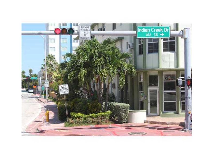 LOCATION LOCATION LOCATION. AWESOME AREA WITH EASY ACCESS TO PUBLIC TRANSPORTATION.  HALF BLOCK TO BEACH. GREAT SCHOOLS.  SHOWING ASSIST ONLY!