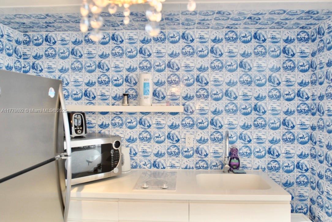 1100 WEST CONDO - Residential Lease