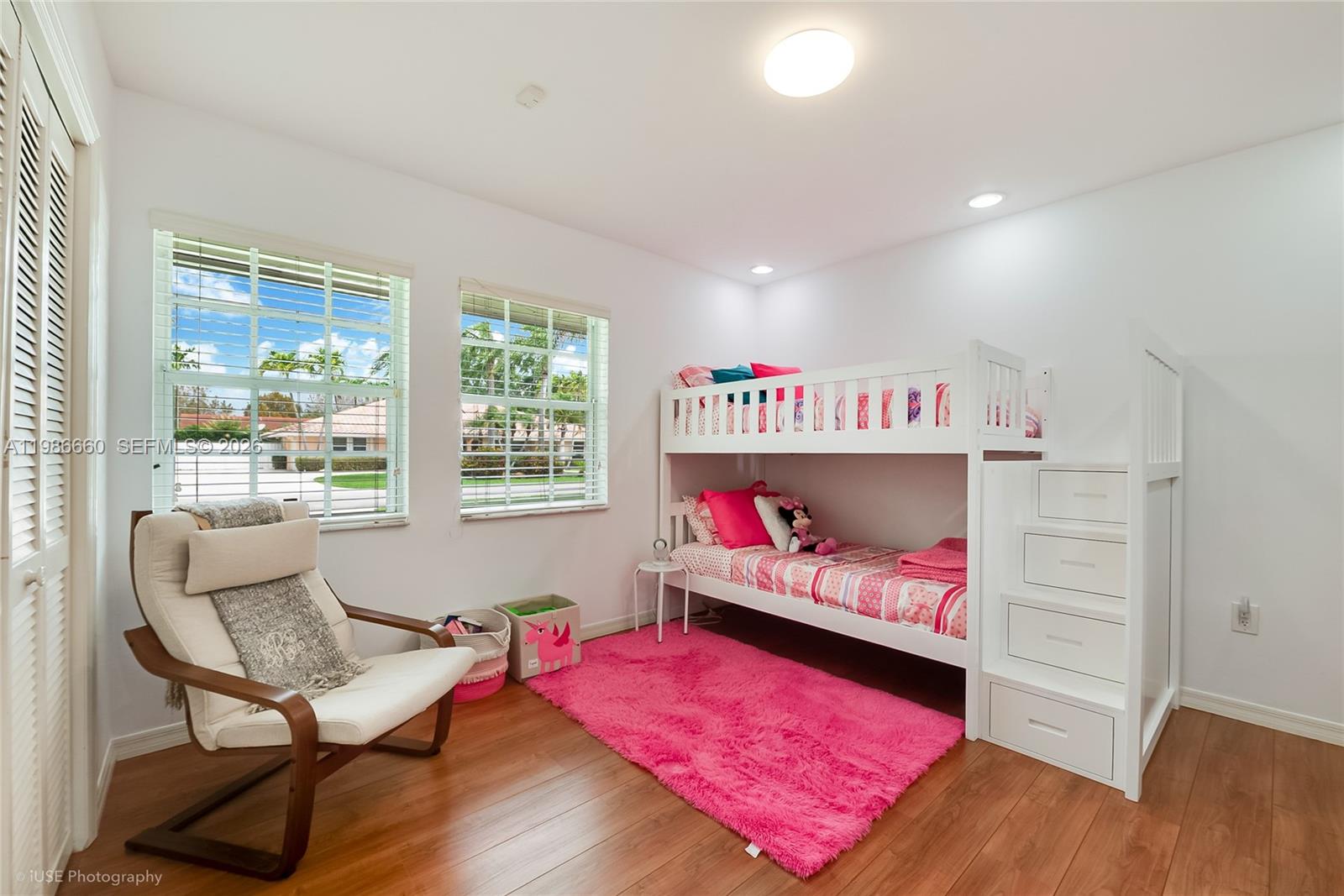 PINEWOOD ESTATES - Residential