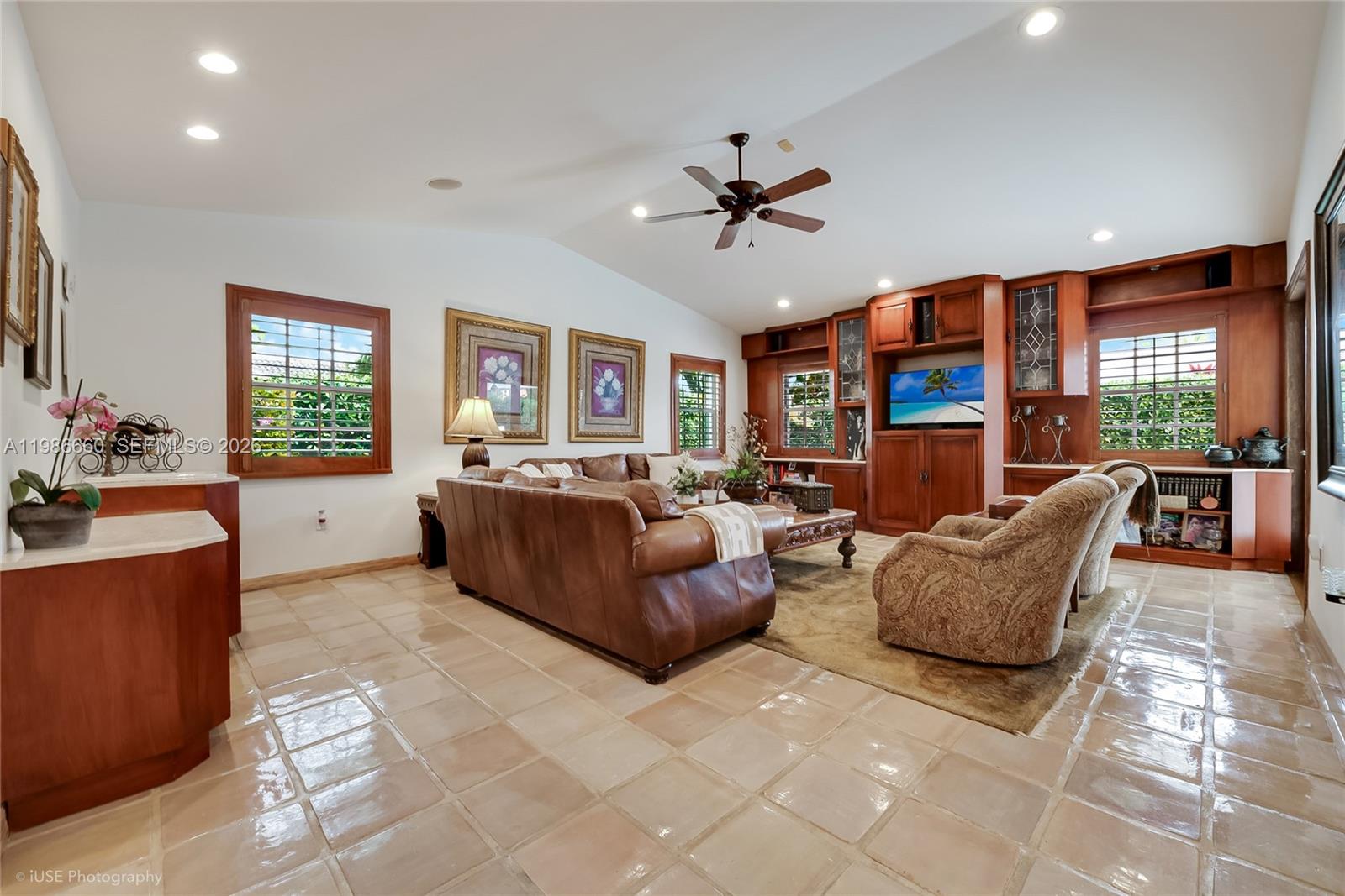 PINEWOOD ESTATES - Residential