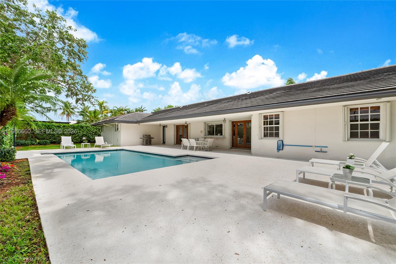 PINEWOOD ESTATES - Residential