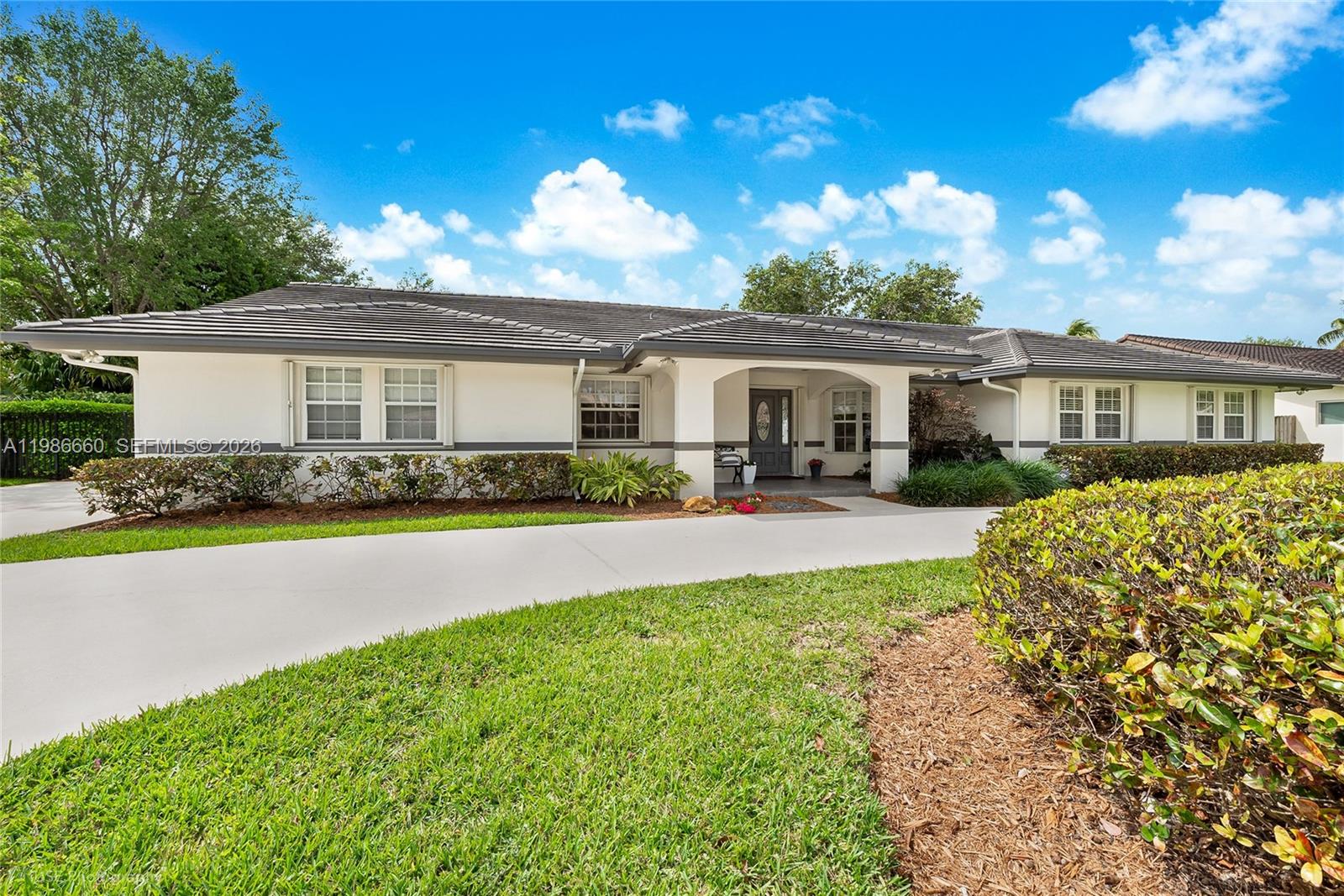 PINEWOOD ESTATES - Residential