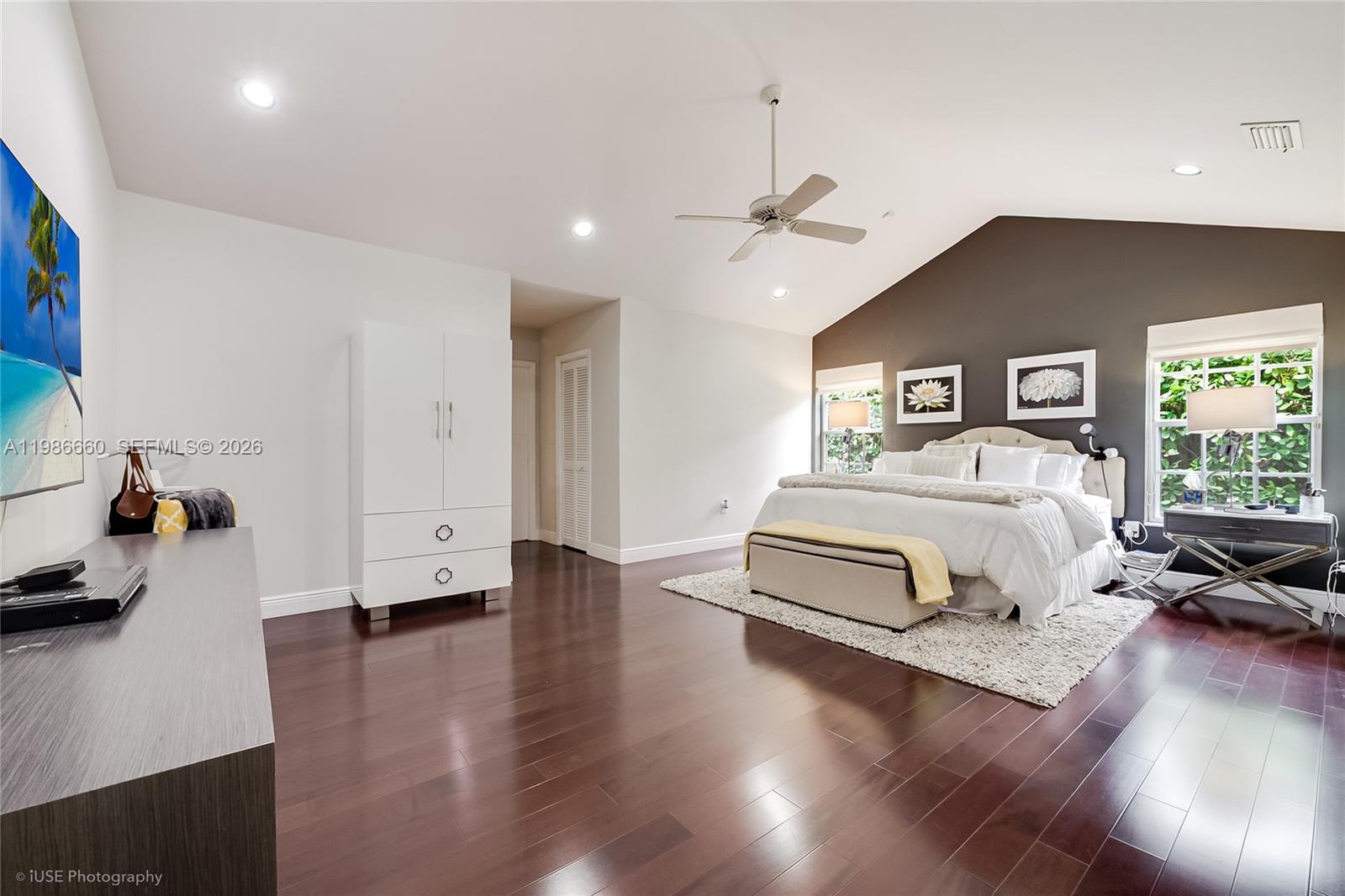 PINEWOOD ESTATES - Residential