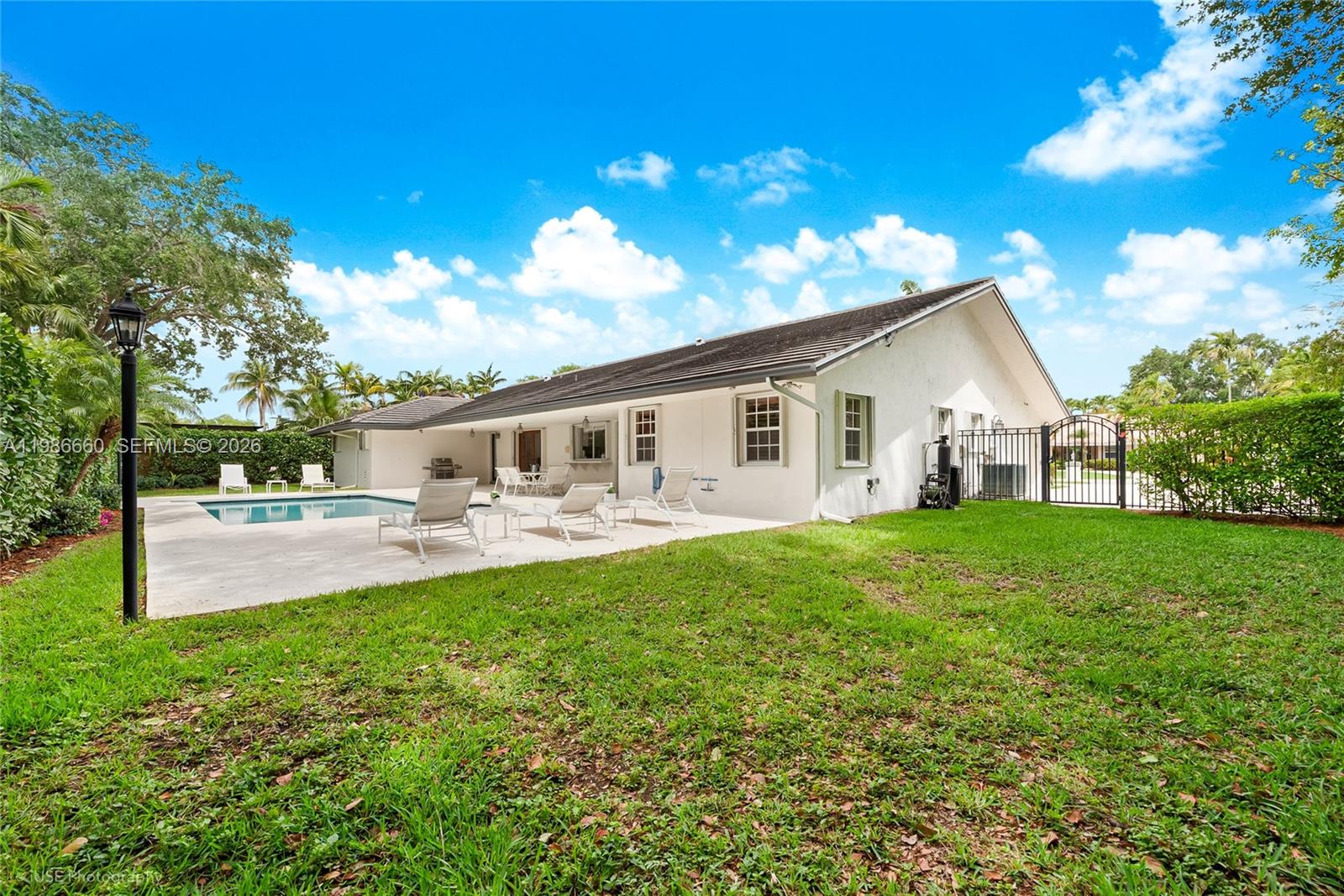 PINEWOOD ESTATES - Residential