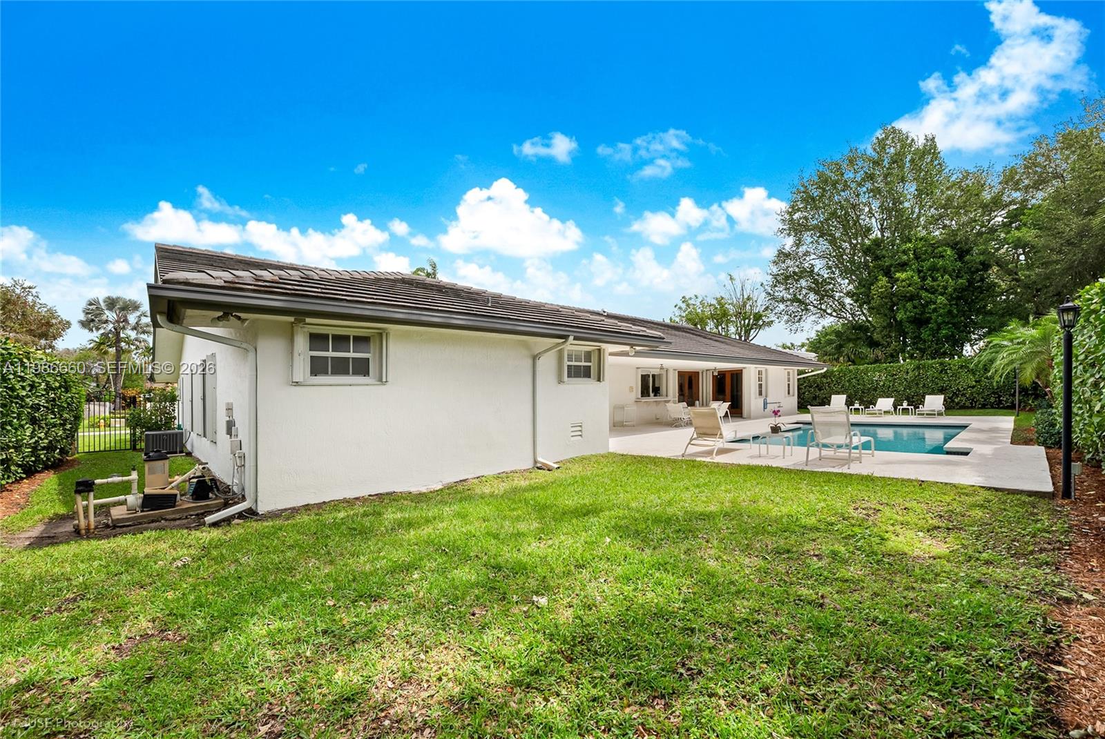 PINEWOOD ESTATES - Residential