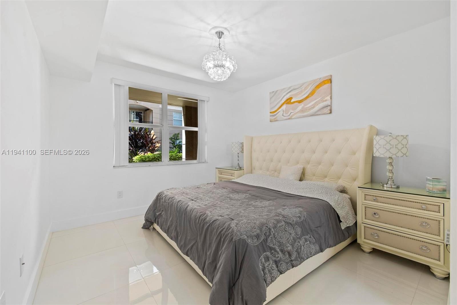 PORTO BELLAGIO CONDO - Residential