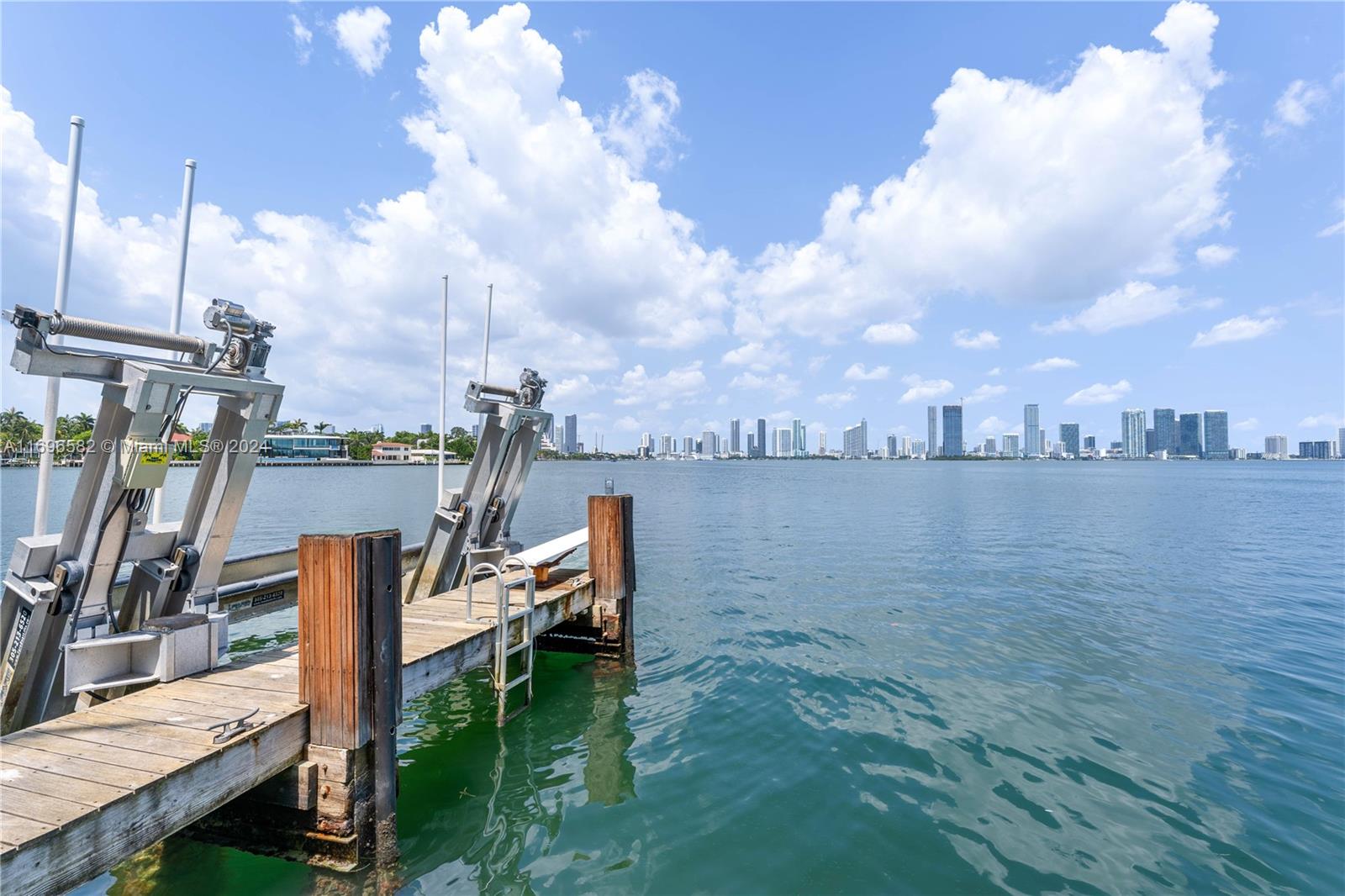 DI LIDO ISLAND - Residential