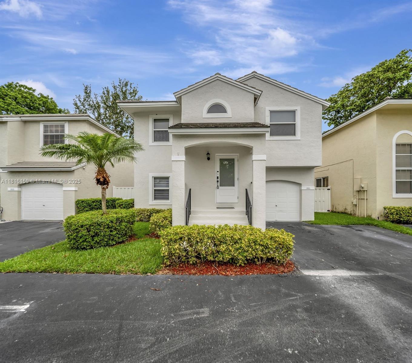 9883 Nw 2nd St, Plantation, Miami-Dade County, Florida - 4 Bedrooms  
3 Bathrooms - 