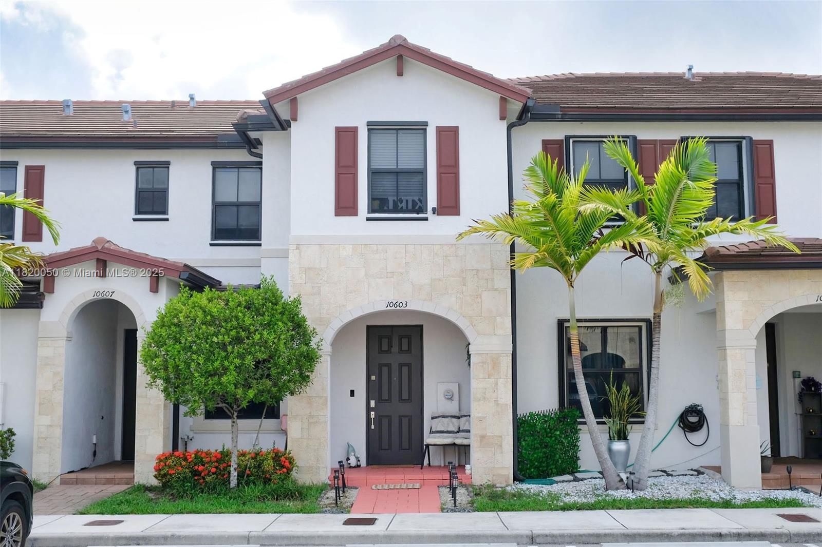 Rental Property at 10603 W 33rd Ct, Hialeah, Miami-Dade County, Florida - Bedrooms: 3 
Bathrooms: 3  - $3,250 MO.