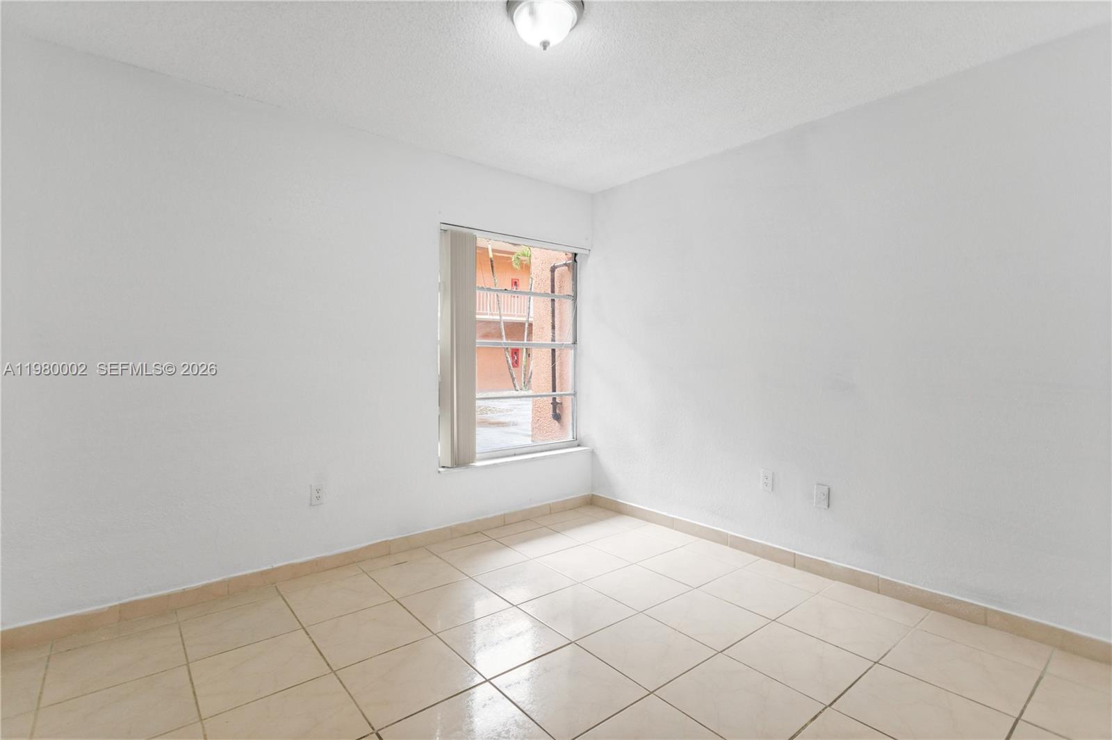 LAKEVIEW GARDENS AT MIAMI - Residential