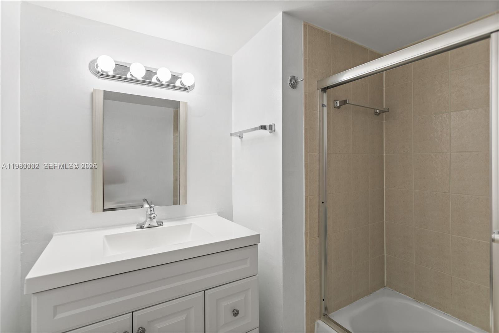 LAKEVIEW GARDENS AT MIAMI - Residential