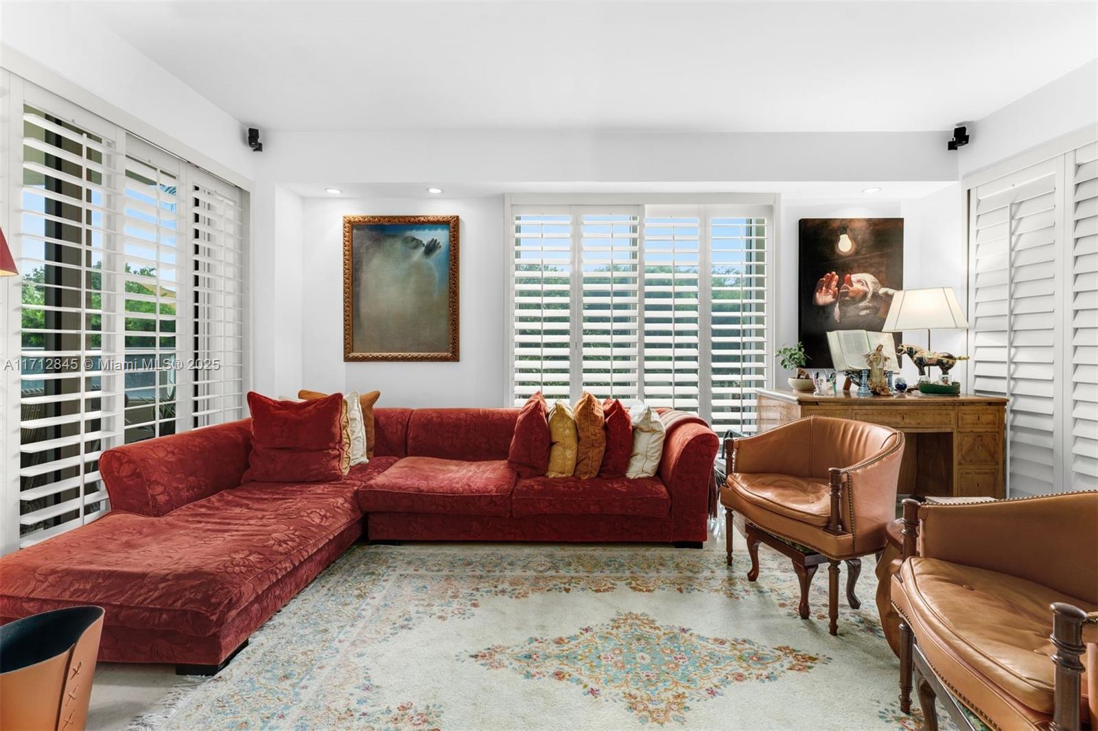 GRAND BAY TOWER CONDO - Residential