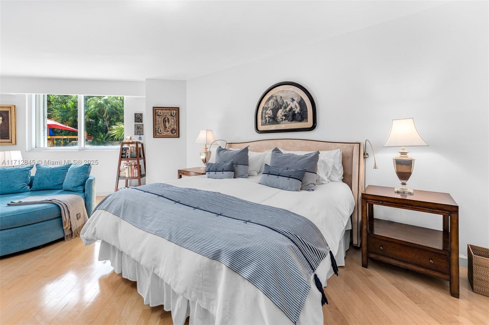 GRAND BAY TOWER CONDO - Residential