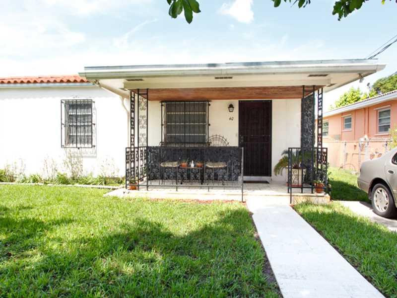 Super cute home, with large family room, ready to move in. Well cared for, large closets, lots of room, on a lovely street. Close to downtown, airport and interstate. Huge back yard with fruit trees and workshop. Call today this one will not last!