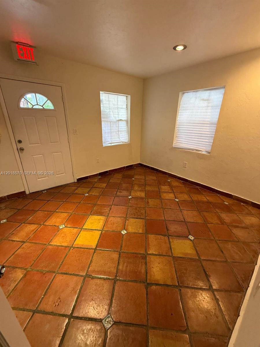 2916 SW 27th Ave 1