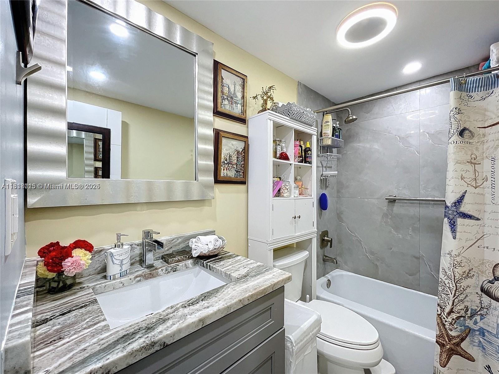 ISLE OF PARADISE CO-OP - Residential