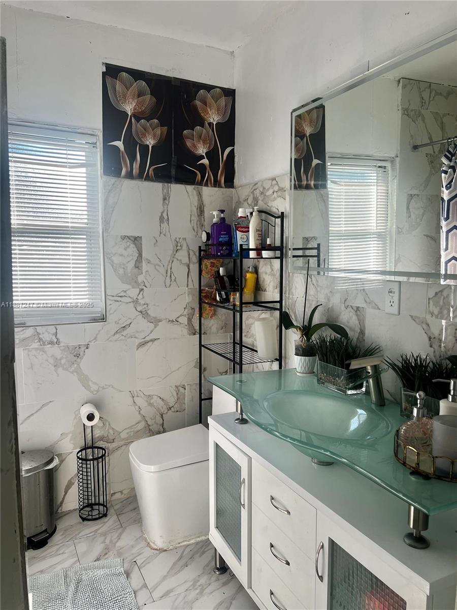 WEST MIAMI SHORES SEC D - Residential